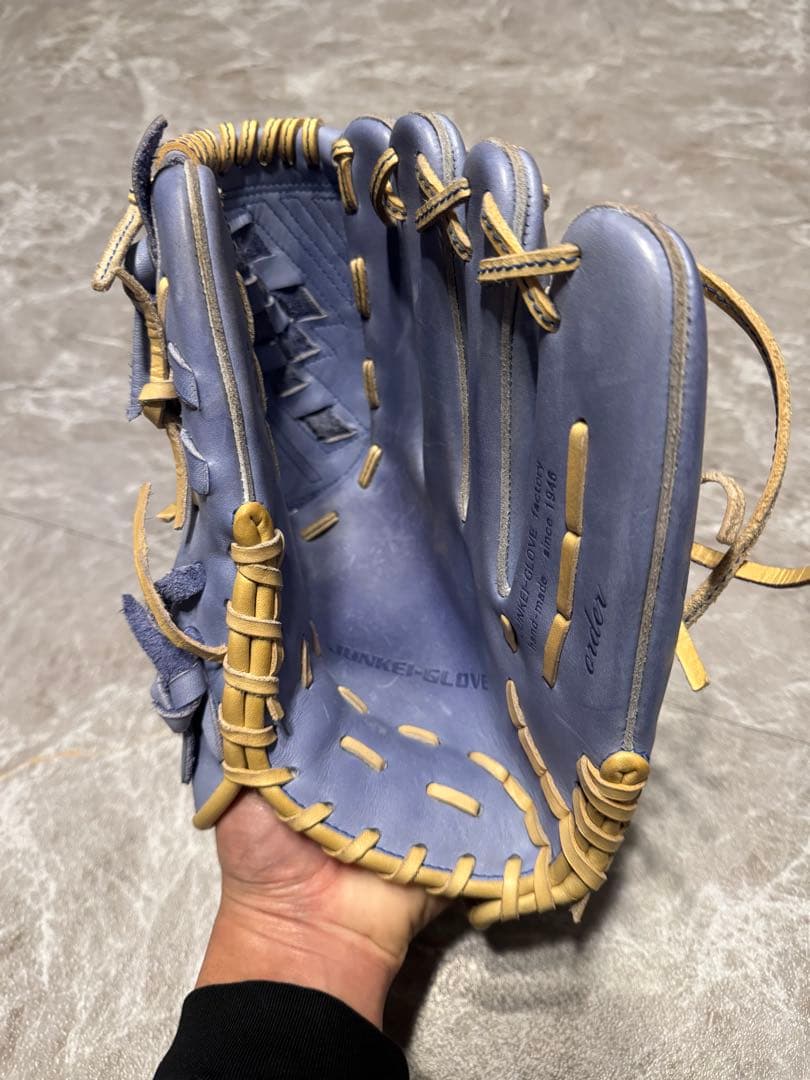 硬式グローブ 右投げ用　限定カラー