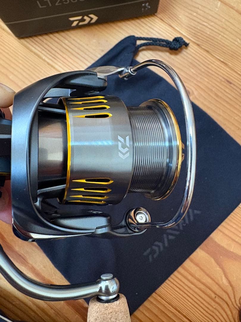 美品　23 エアリティ　LT2500S-XH