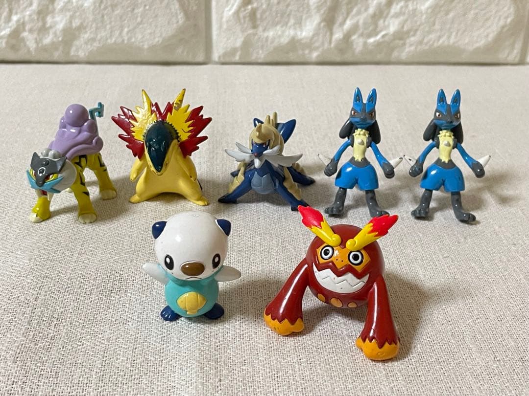 ポケモン　モンコレ　アルセウス　リザードン　ピカチュウ　レジギガス　シードラ