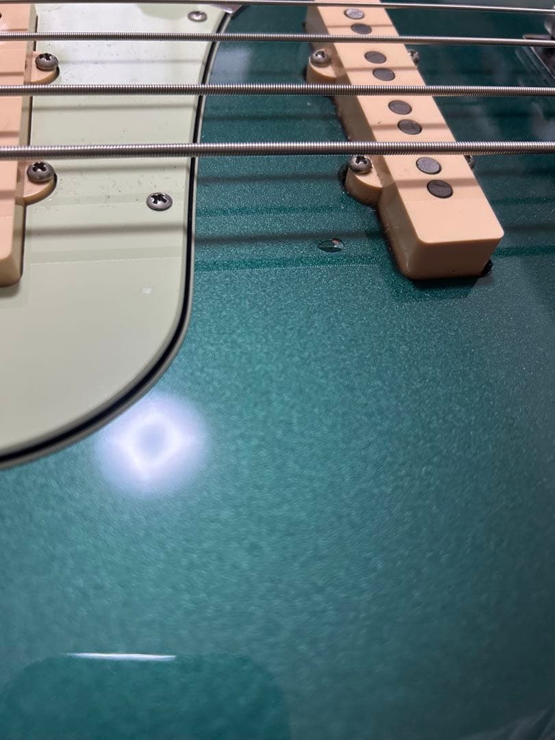 ベース Fender usa adam clayton Jazz Bass