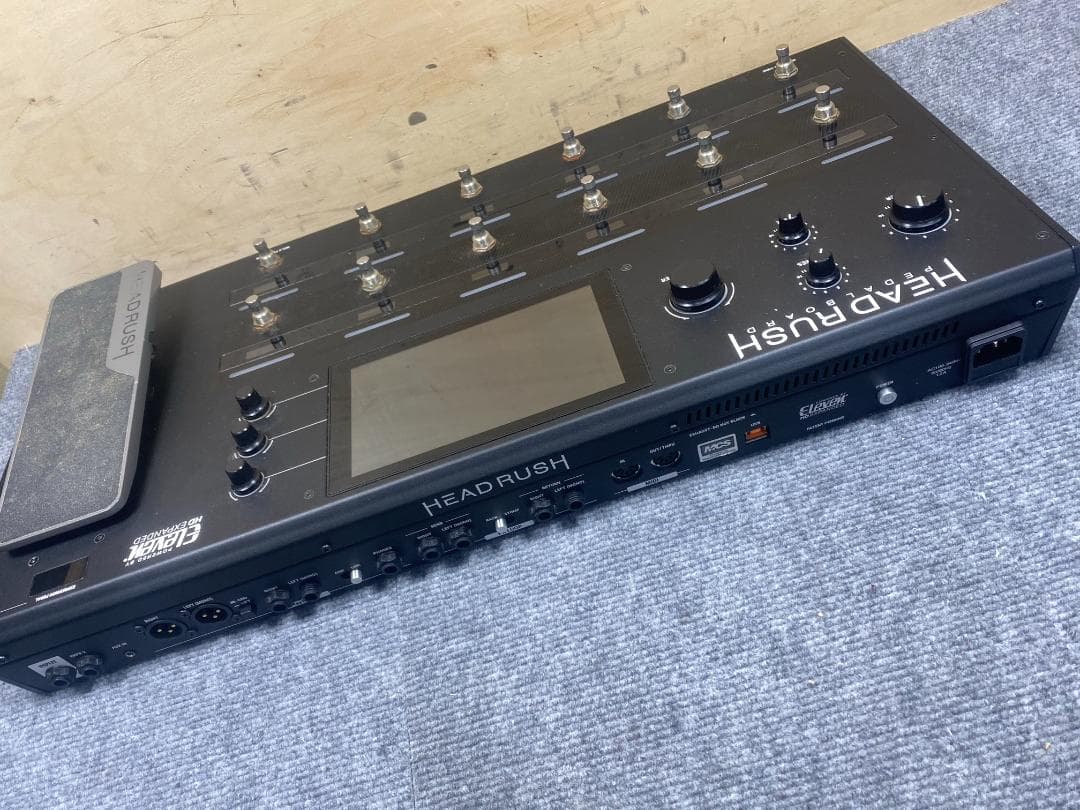 マルチエフェクター headrush pedalboard