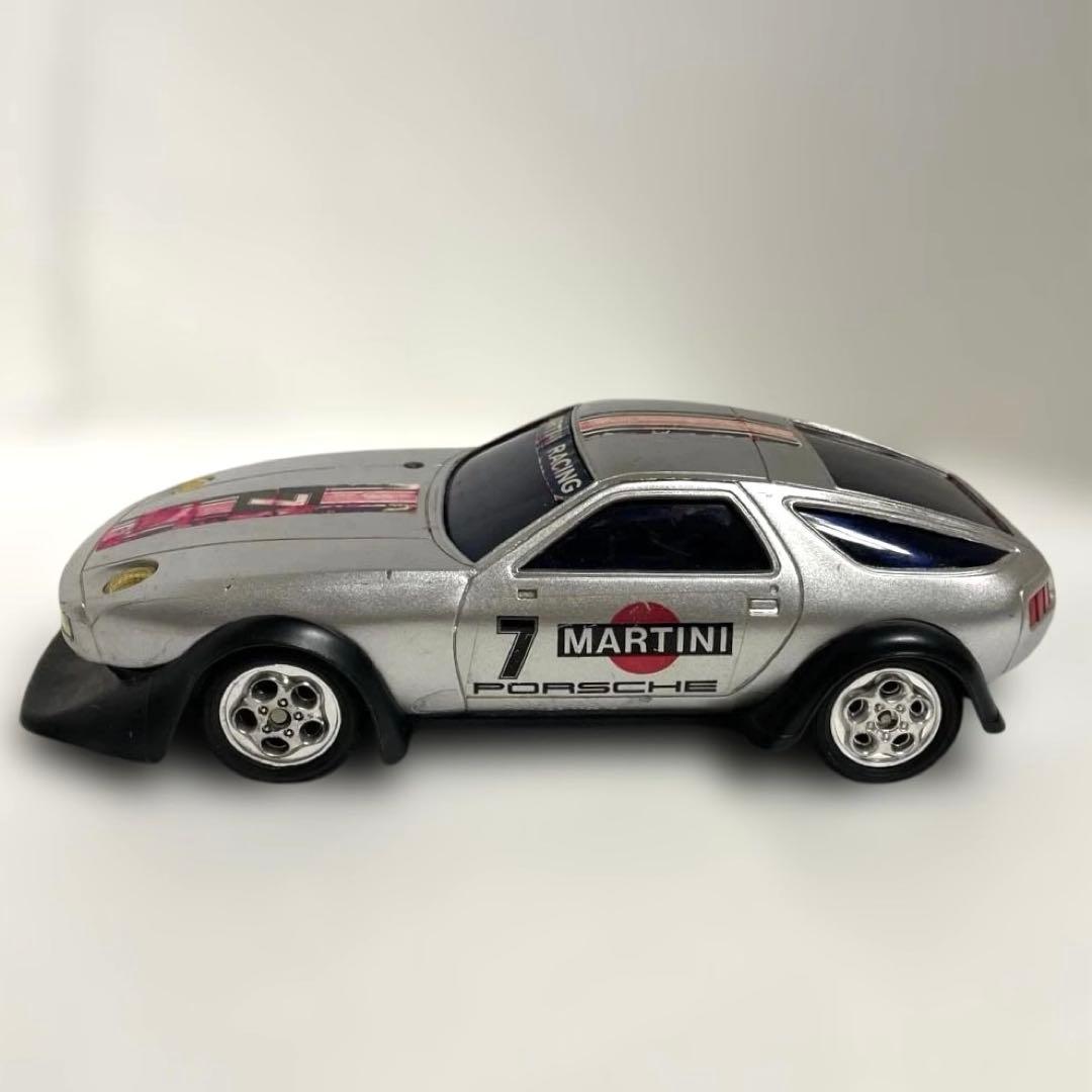 ポルシェ928 マルティーニレーシングのミニカー
