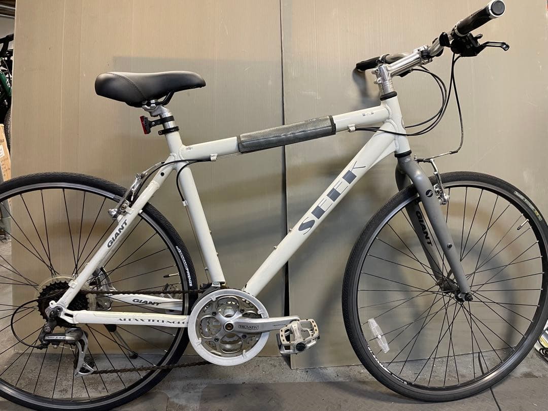 GIANT SEEK クロスバイク 3x8s Lサイズ 点検整備済み