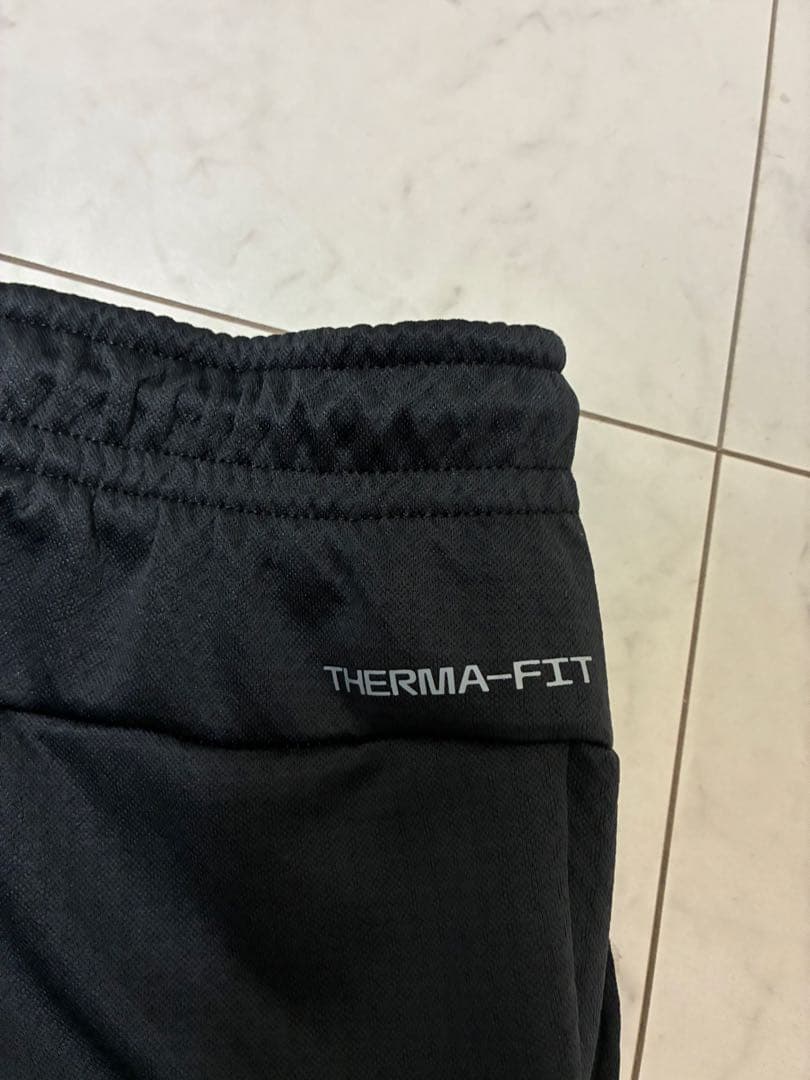 ナイキ　ジョガーパンツ　Mサイズ