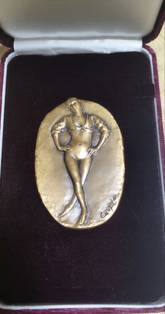 佐藤忠良作　わかば　ブロンズ レリーフ