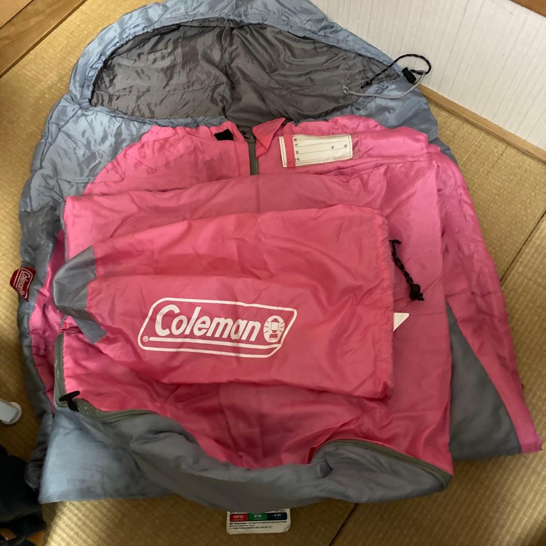 コールマン　スリーピングバッグ（色ピンク）　サイズ横74センチ縦170センチ