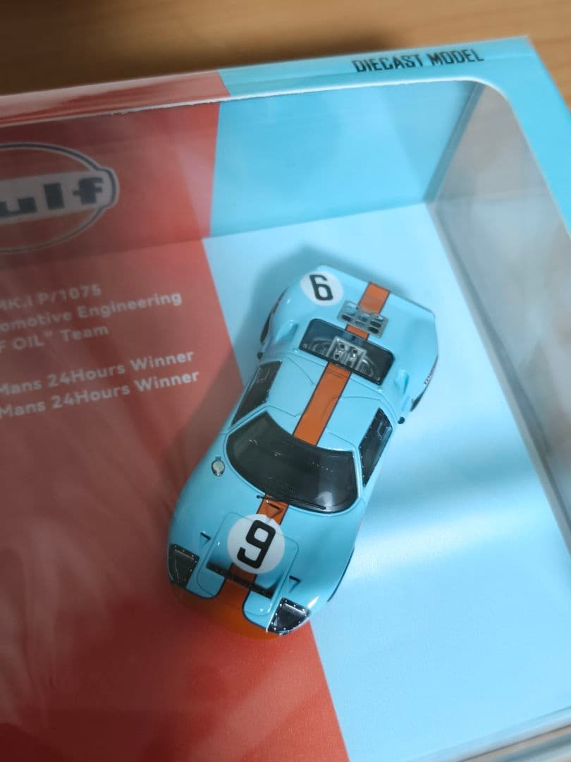 1/64 フォード GT40 ミニカー