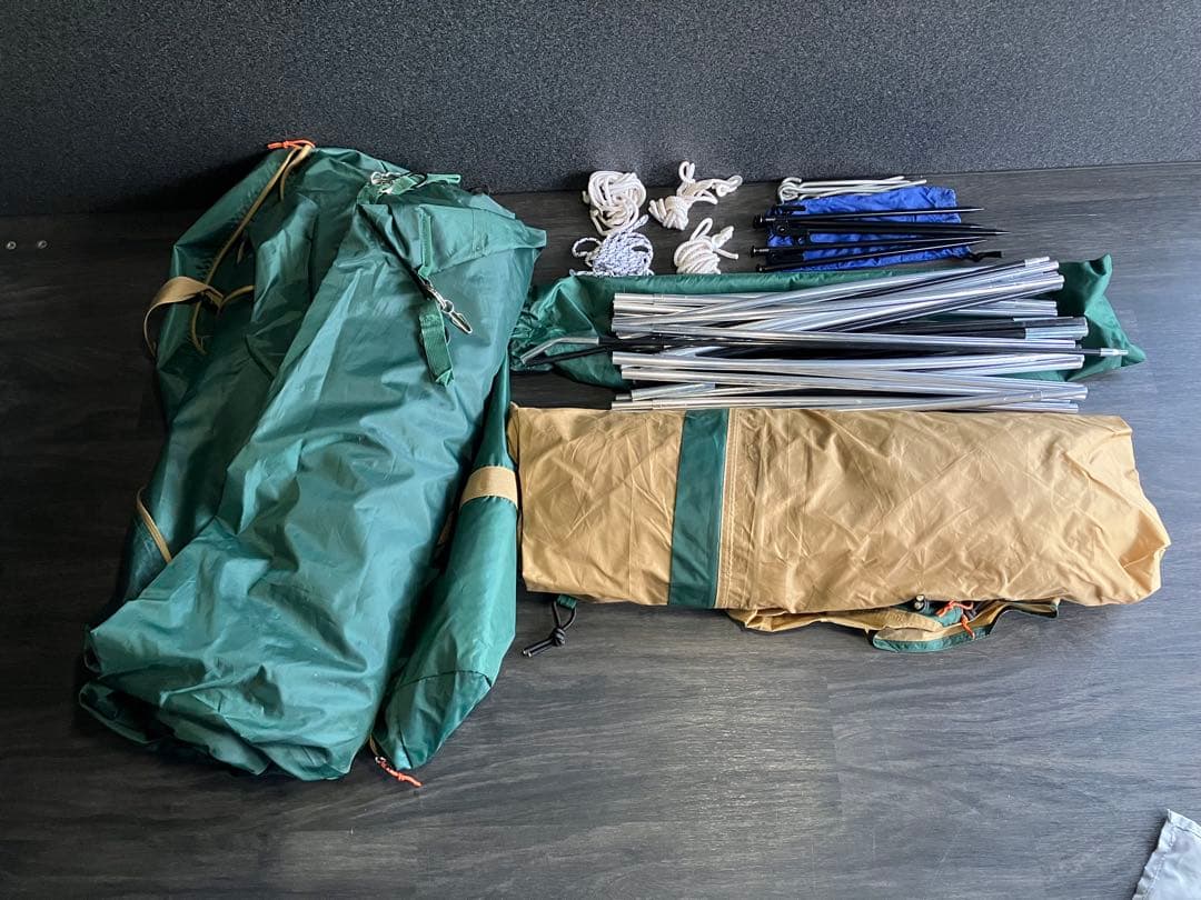 美品　コールマン　タフドーム　2725 3回使用のみ