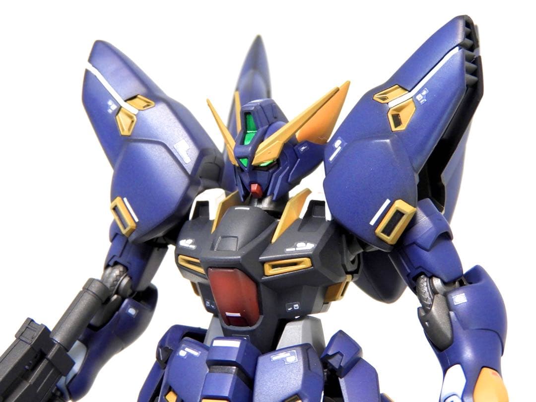 ぺ*ん様 HG ヒュッケバイン 全塗装 / スパロボ プラモデル 完成品