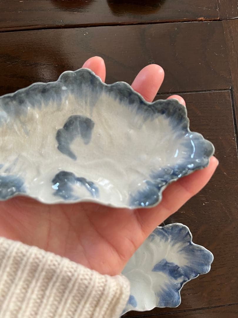 江戸初期中期　藍九谷　古伊万里　染付　花形　変形豆皿　こんにゃく印判　陽刻無傷