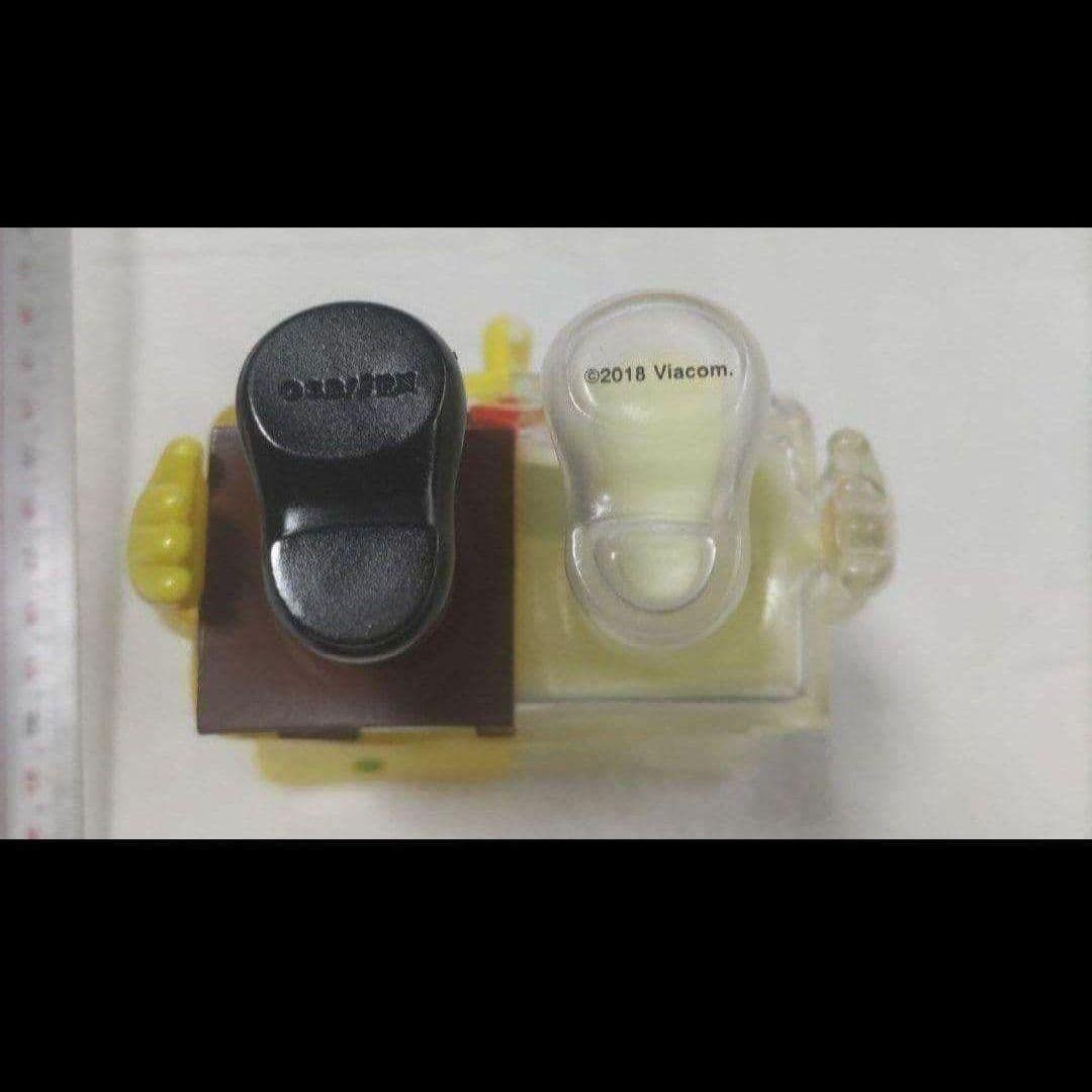 シークレットベース　スポンジボブ　フィギュア