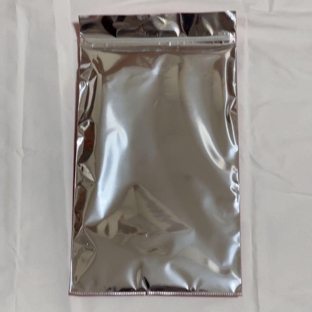 ワンピース 応募者全員サービス オーロラアクキー＆メタリック缶バッジ5種セット