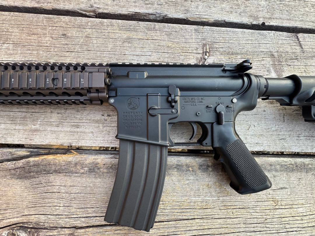 ち*ろ様 東京マルイ　次世代電動ガン　レシーライフル？