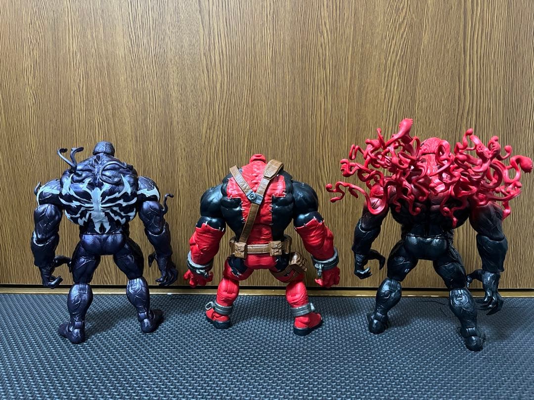 マーベル　ハズブロ　トキシン　モンスターヴェノム　ヴェノムプール　フィギュア