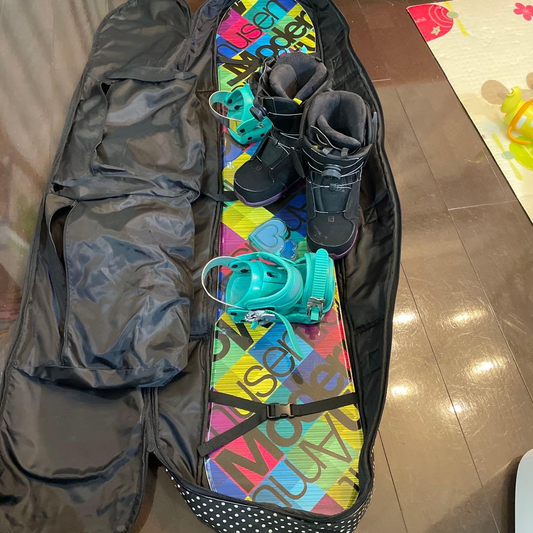 スノーボード身長157〜160cmとブーツ23.5cmとウェア上11サイズ