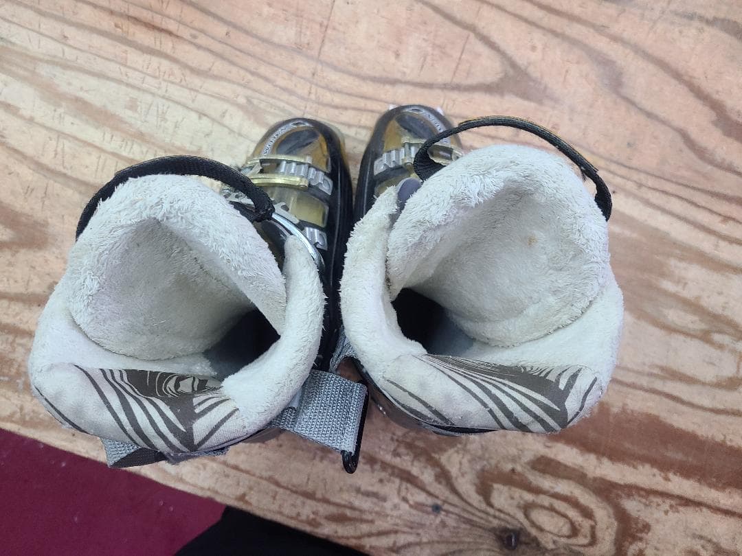 スキー 22-22.5cm SALOMON Energyzer 85