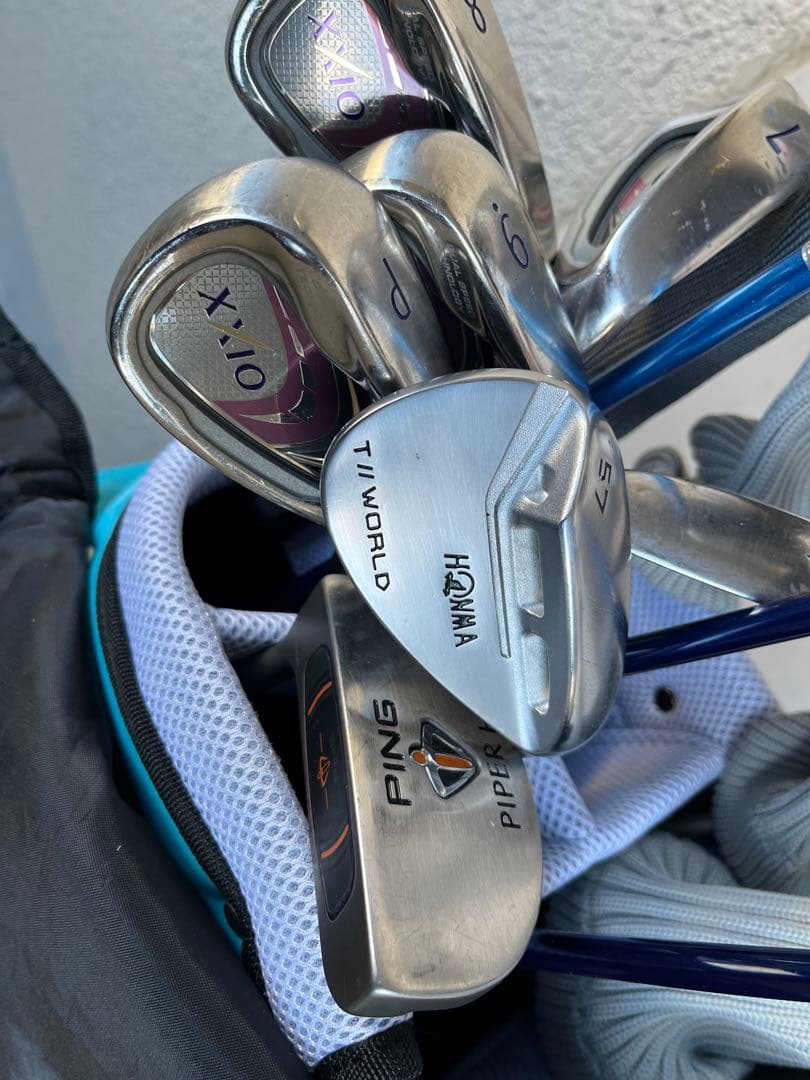 レディース！超豪華XXIO 9＆10代目女性用ゴルフセット+キャデバッグ+オマケ