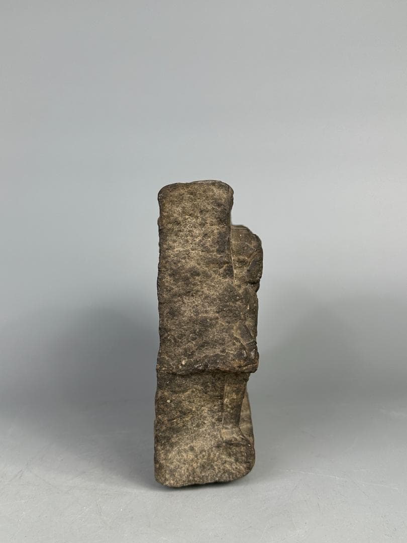 仏教美術ガンダーラ美術　石仏レリーフ彫刻人物像　石彫装飾　 古代インド　古物保証