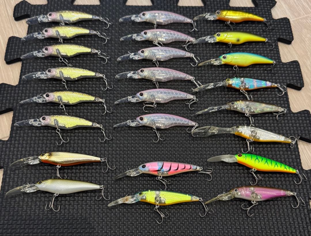 ハイカット シャッド プラグ 大量放出 OSP エバーグリーン シャッドキャロ