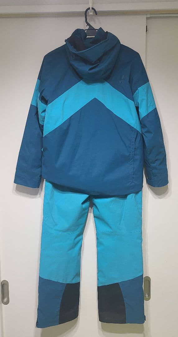 【送料込み】GOLDWIN スキーウェア上下セット