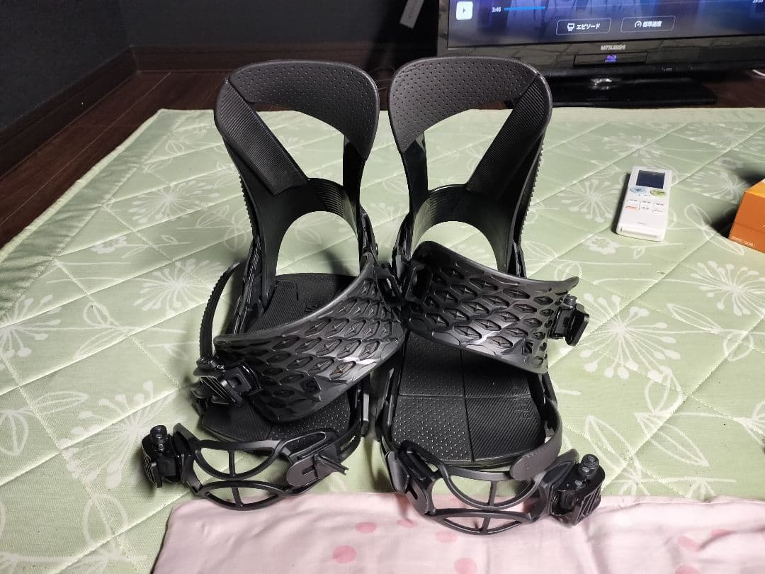 SALOMONビンディング Mサイズ ホログラム