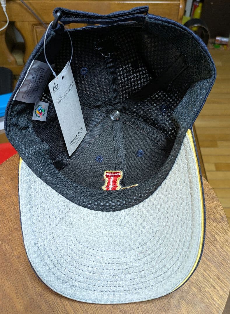 ネイビー メッシュキャップ J刺繍