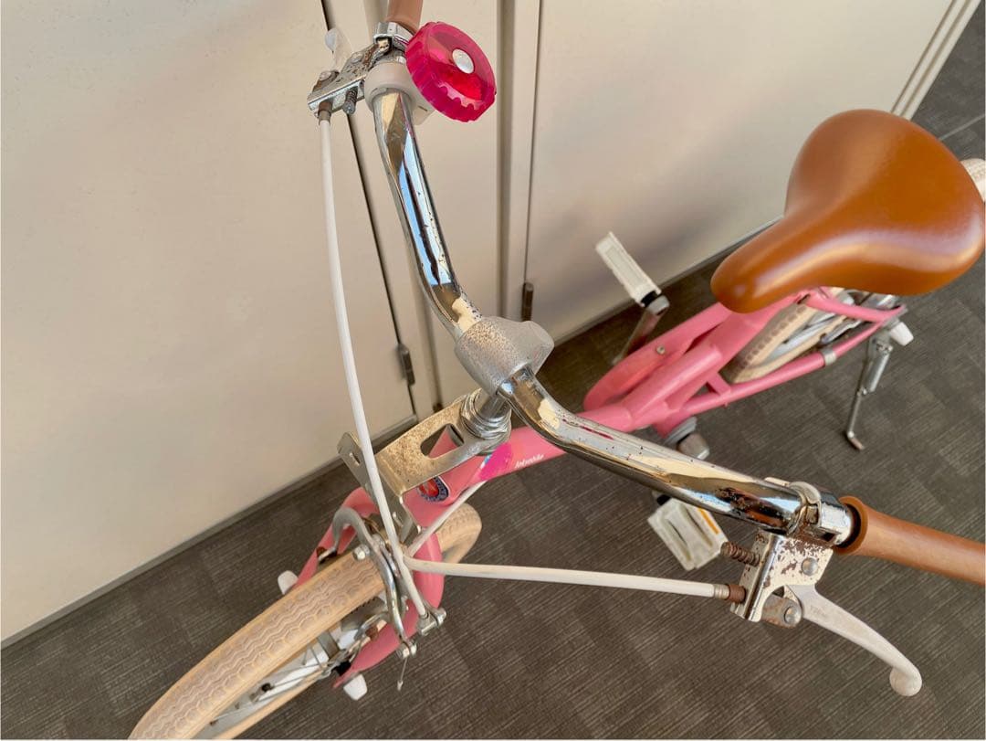 送料込み　リトルトーキョーバイク　モモ　16インチ　ベル、スタンド、補助輪つき