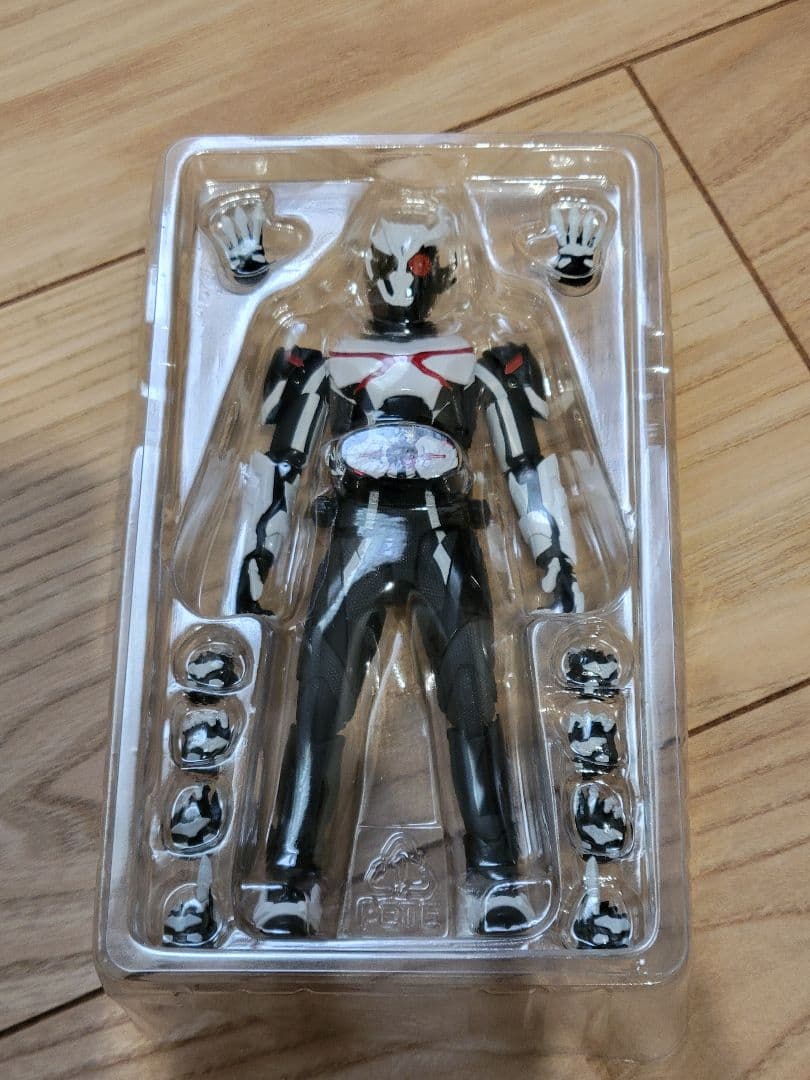 S.H.Figuarts 仮面ライダーアークワン　仮面ライダーゼロワン