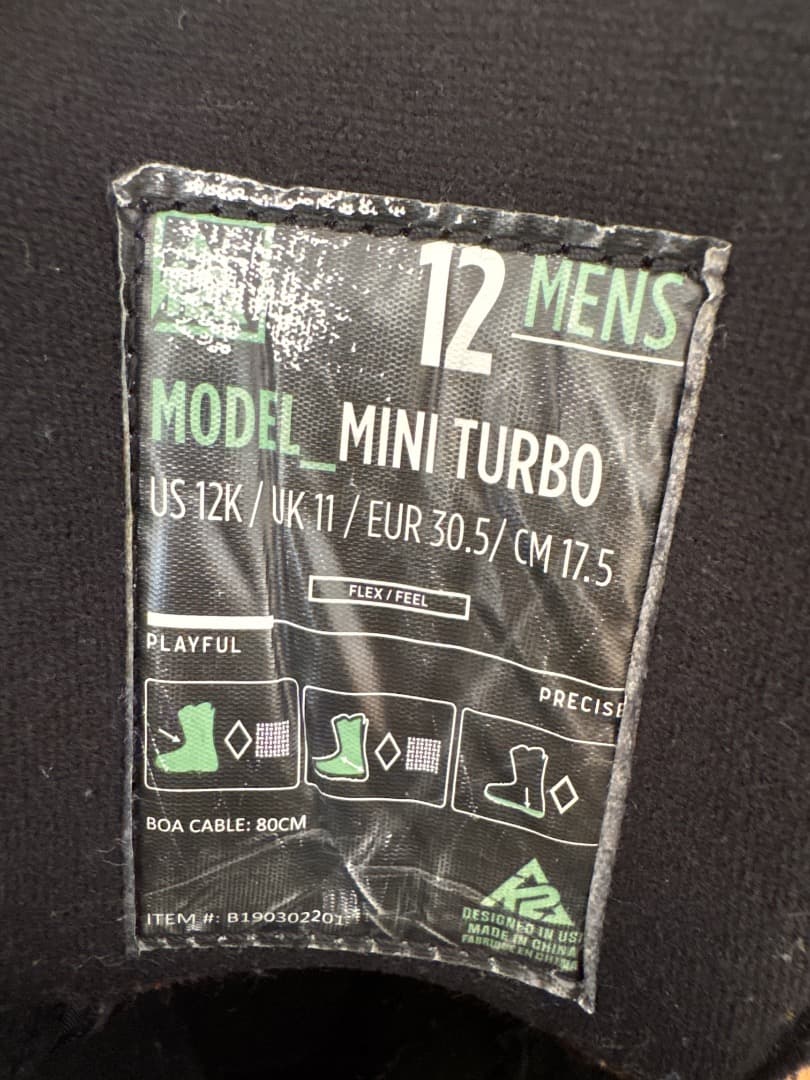 子ども用スノーボードブーツK2とボードZUMAセット