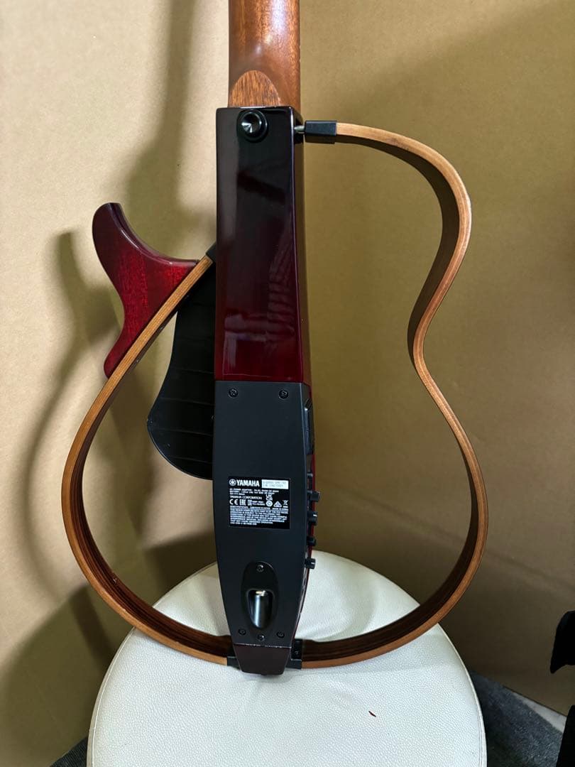 ヤマハサイレントギターSLG200S