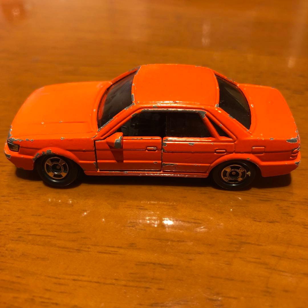 ミニカー NISSAN BLUEBIRD
