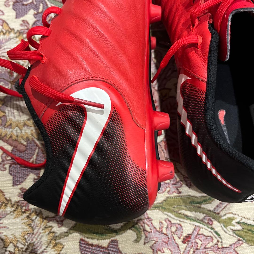 NIKE ティエンポ　HG