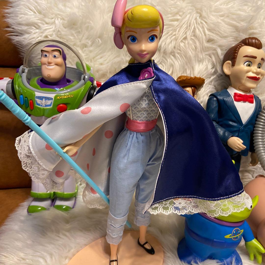 トイストーリーフィギュア　人形