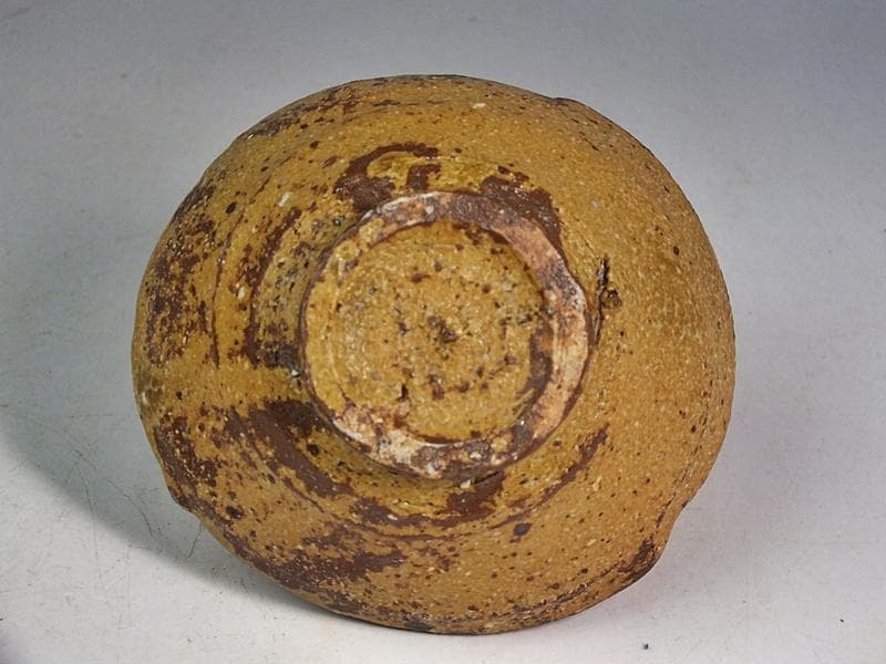 ☆細川護熙 作 伊羅保ぐい呑 共箱 *真贋保証* ☆A9