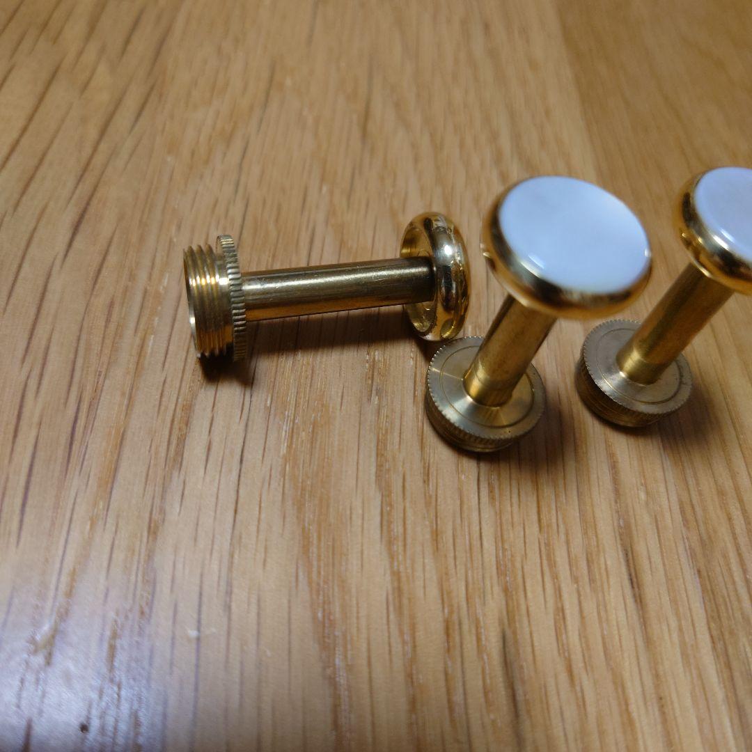 トランペット ピストンボタン　貝　と軸