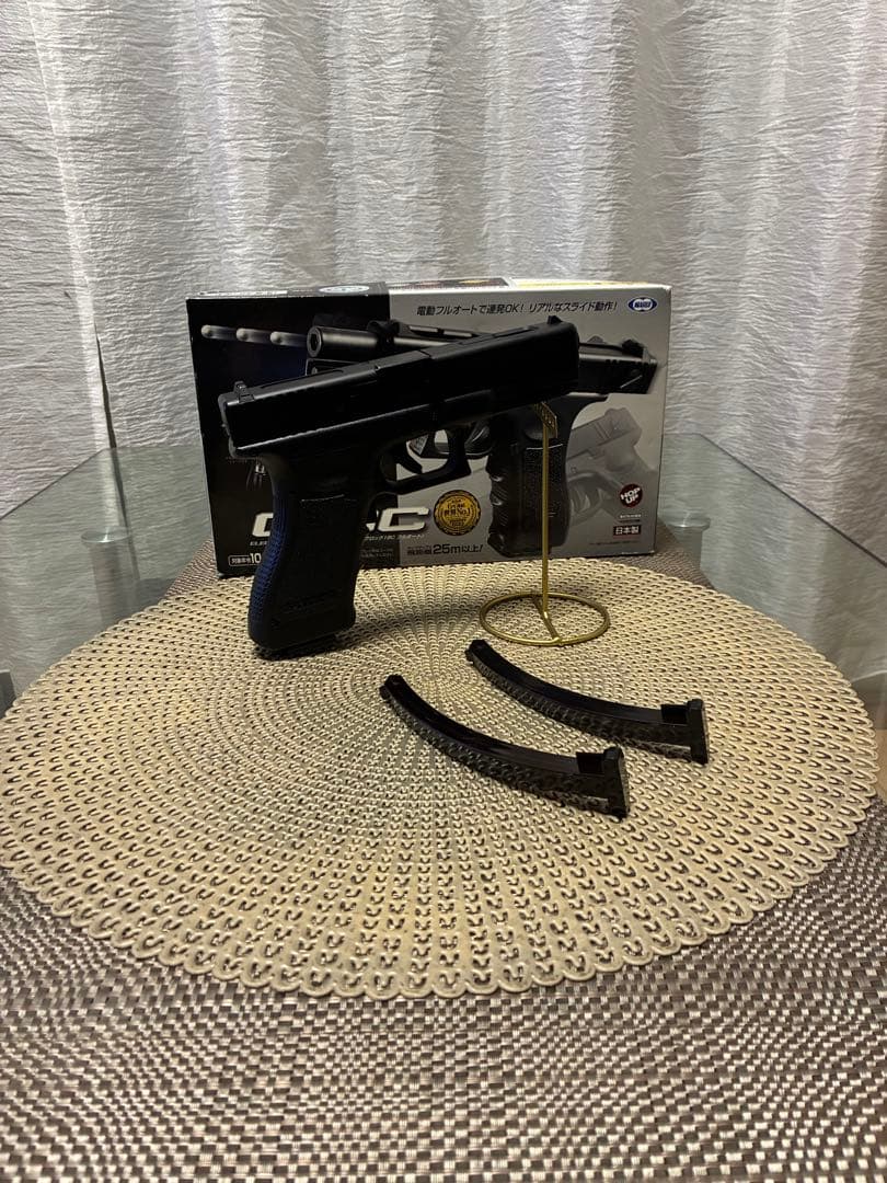 美品　東京マルイ　カスタム品　グロックG18C Glock 化粧箱付き