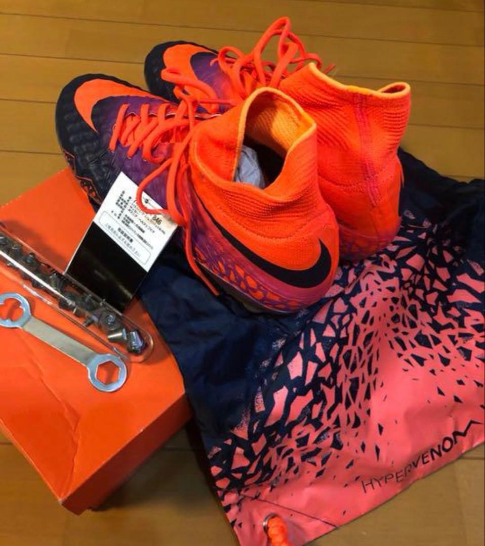 即日発送可】 サッカースパイク　ナイキ　ハイパーヴェノム　 SG 24.5