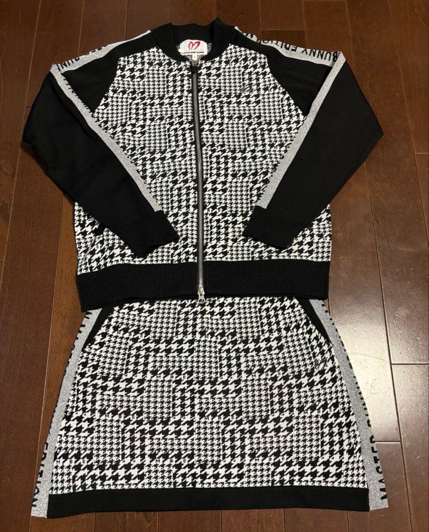 マスターバニー14G 天竺度詰めジャガード千鳥柄ブルゾン黒×白サイズ1