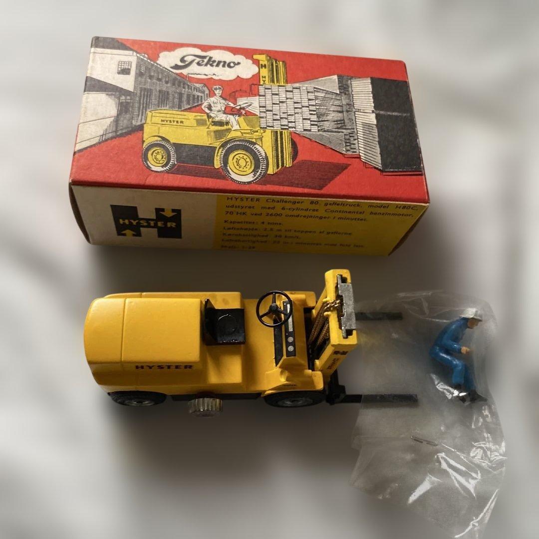 ミニカー Tekno Lift Truck 864