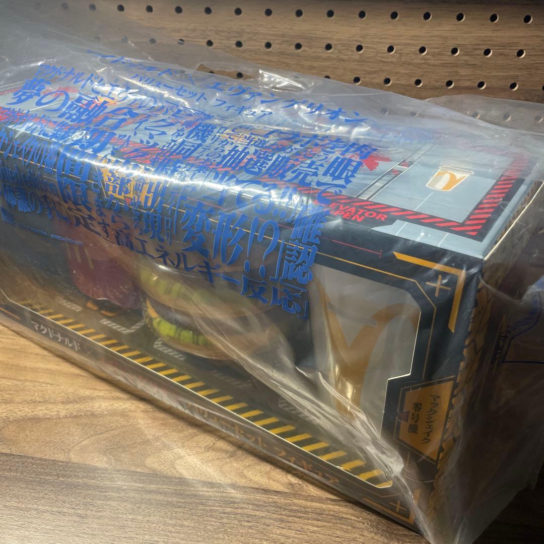 【未使用】マクドナルド 福袋2025＋エヴァンゲリオン フィギュア