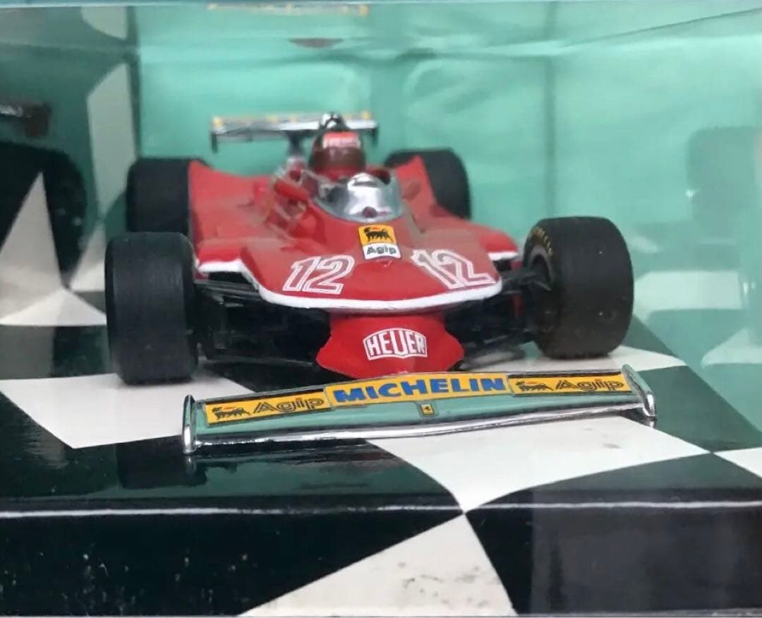 ミニチャンプス 1/43フェラーリ 312 T 4 ジル・ビルヌーブ