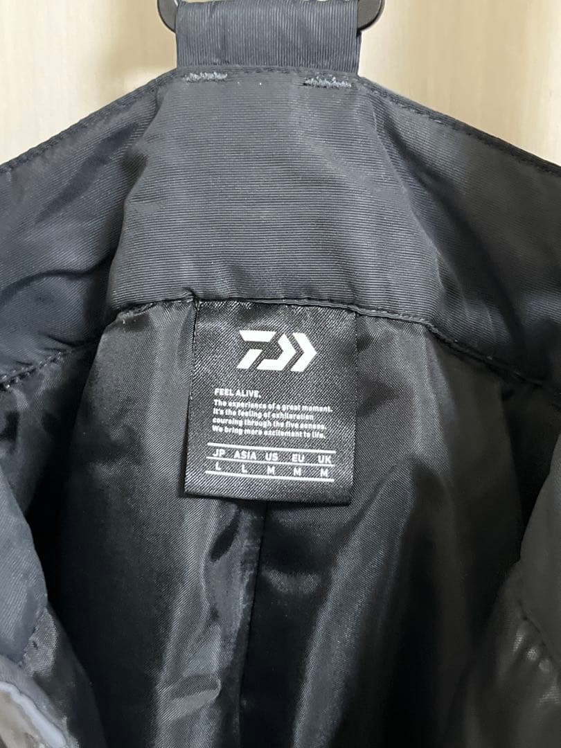 【新品未使用】ダイワ　レインマックス ハイロフトウィンタースーツDW-3423