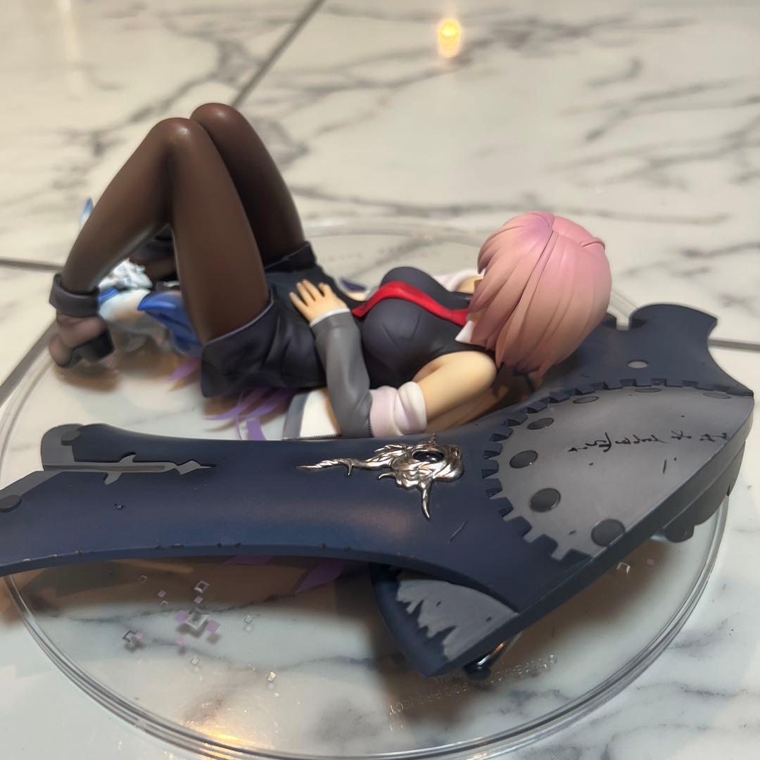 マシュ・キリエライト　アルター　フィギュア