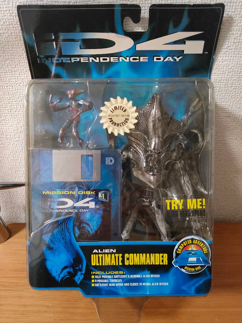 まとめて　マーズ・アタック、ジョジョ、ゴジラ、その他 合計 16個　送料着払い