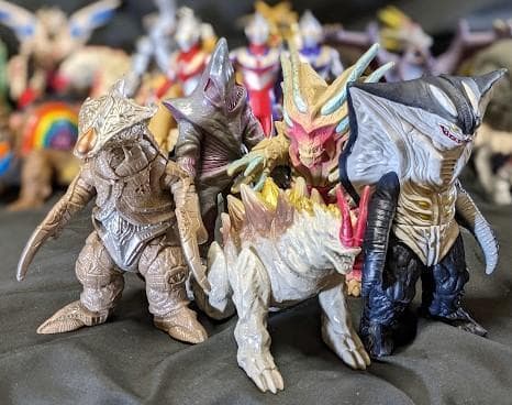 ウルトラマンティガ＆登場怪獣・宇宙人（バンダイ）ソフビフィギュア34体セット