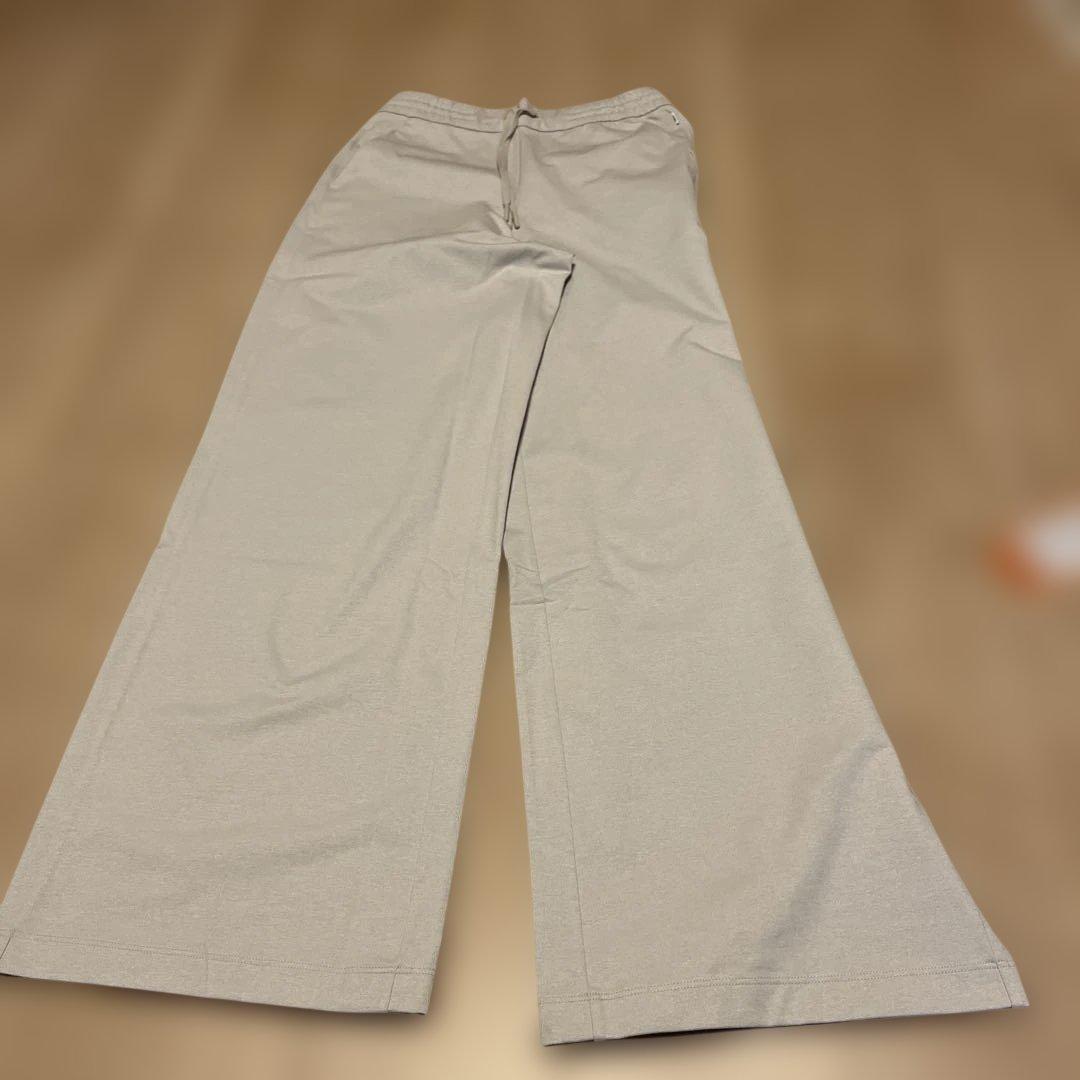 andar airy fit fleeceワイドパンツ