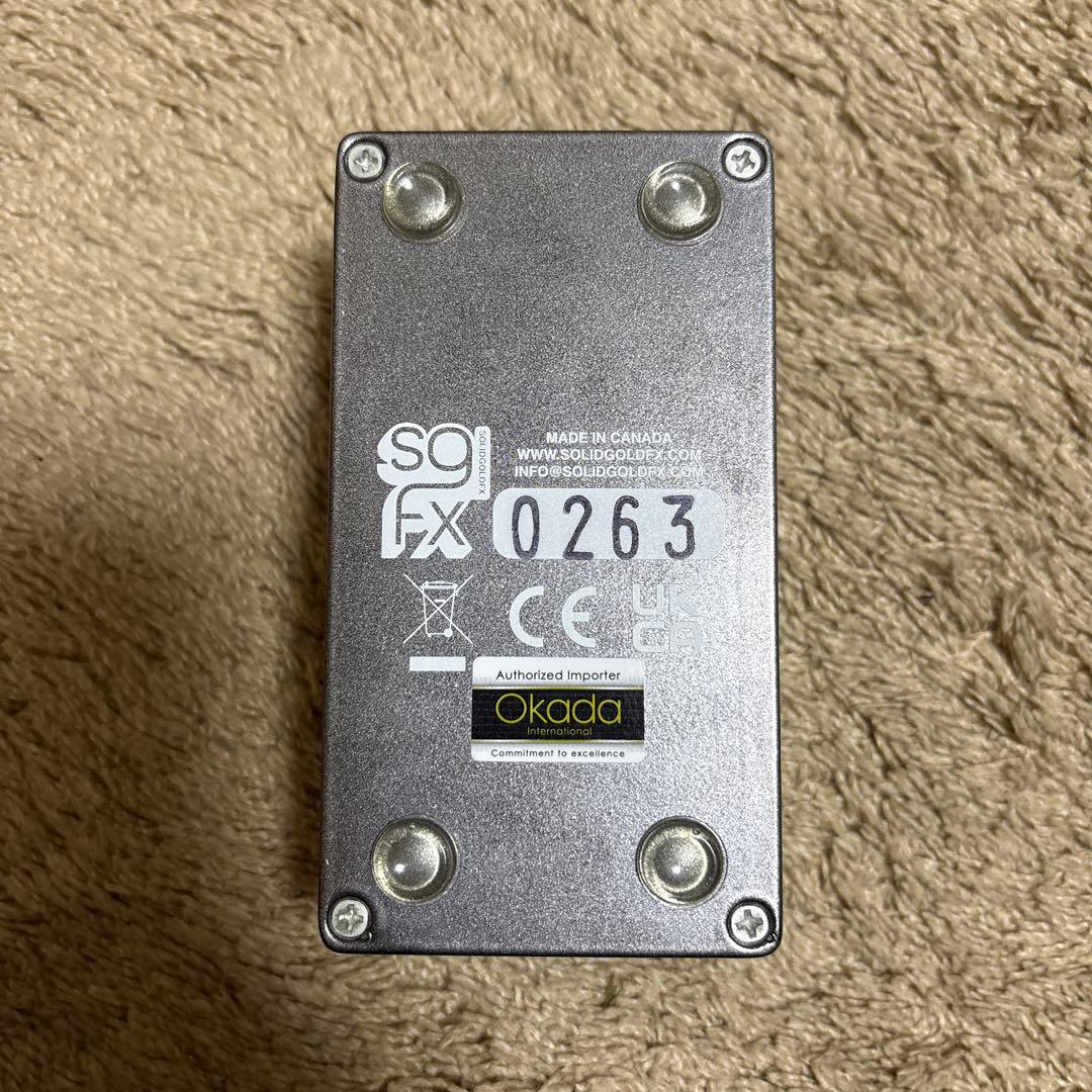 SolidGoldFx BETA-V ベースプリアンプ