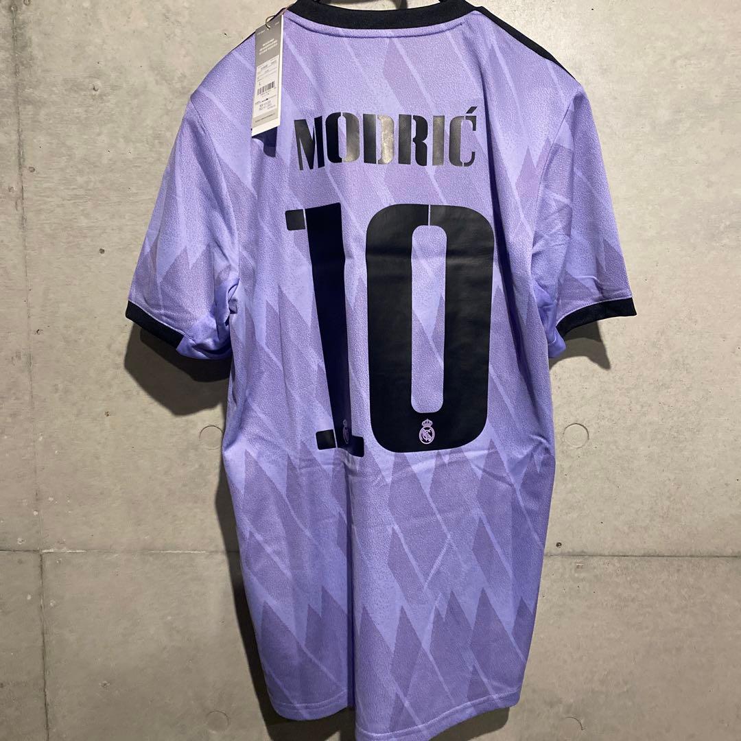 モドリッチ　レアル・マドリード　22/23　アウェイ　CWC2022パッチ付