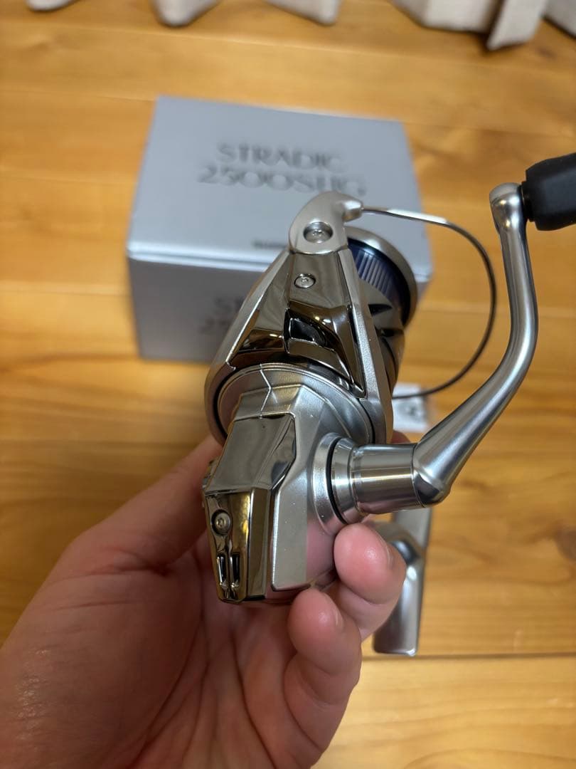 【送料込】シマノ　23ストラディック2500SHG