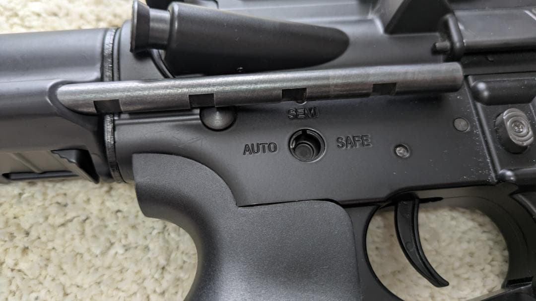 18禁エアガン4丁のセット販売(バッテリーとケース付き)